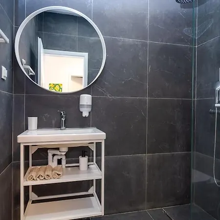 Estera Apt, 4 Guests, Self Check In, Free Parking