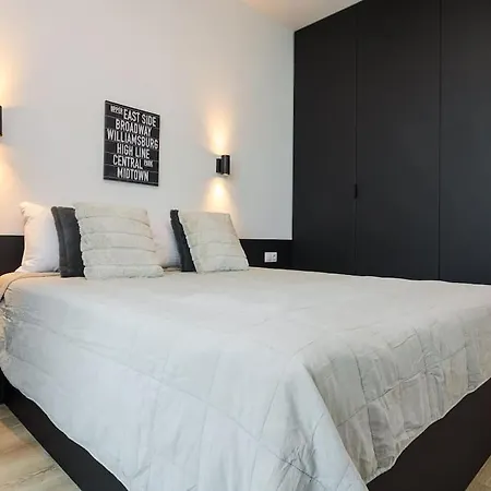 Estera Apt, 4 Guests, Self Check In, Free Parking Sofia